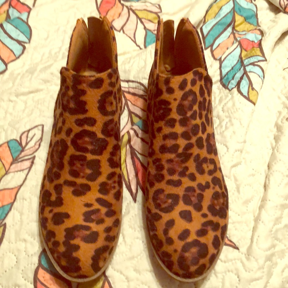 Bella Marie Leopard Print Booties